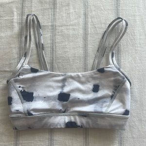 Lululemon Straight Up sports bra
